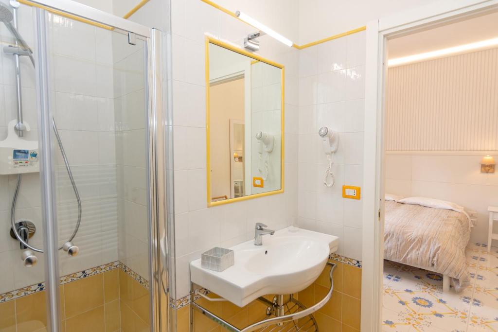 Ambra Sorrento Suites Short Rent room 3